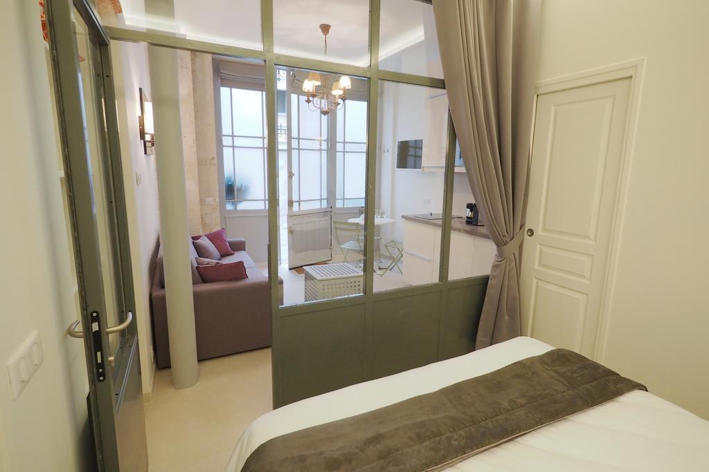 Saint Germain Cosy Chicsuites Parigi Camera foto